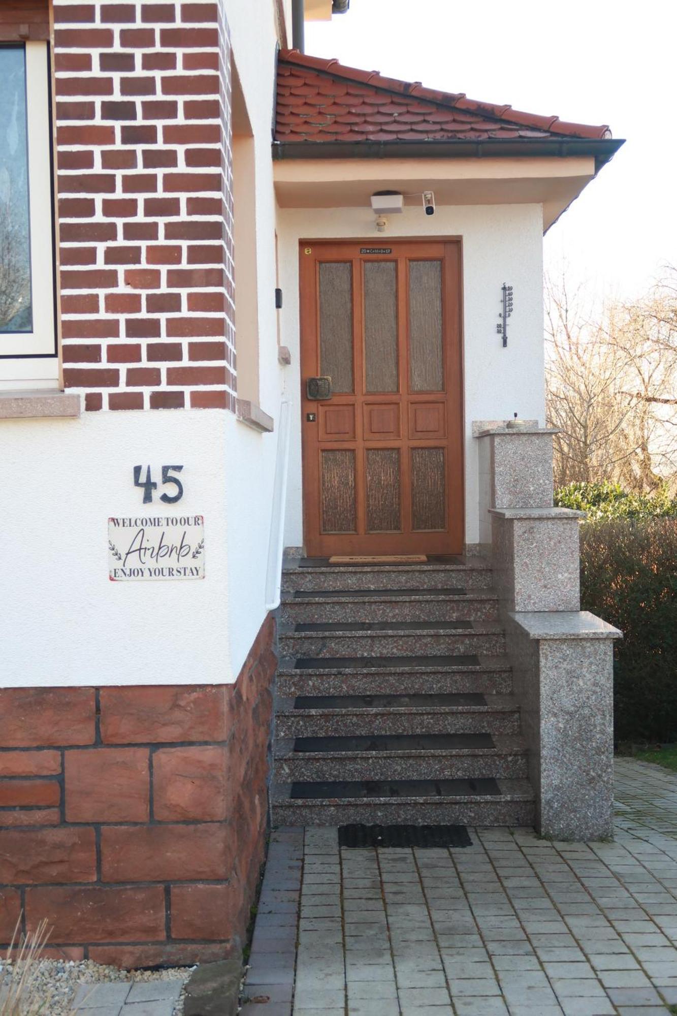 Homestay - Panoramablick Ueber Buedingen Exteriör bild